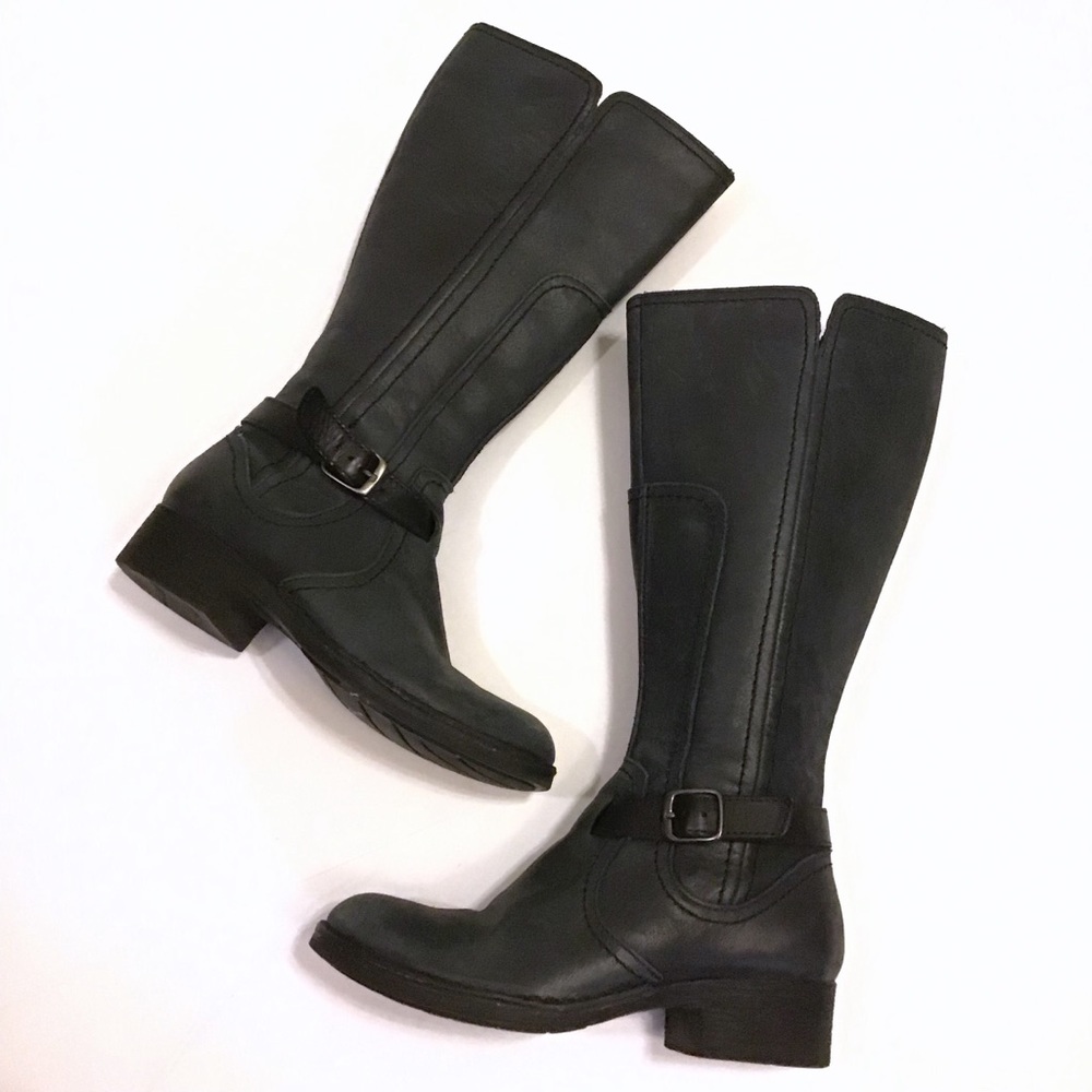 CLARKS | Leather Black Boots